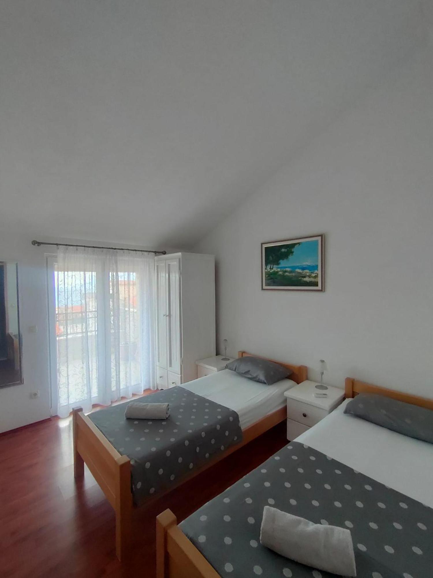 Baska Voda - Apartmani Vesna Rom bilde