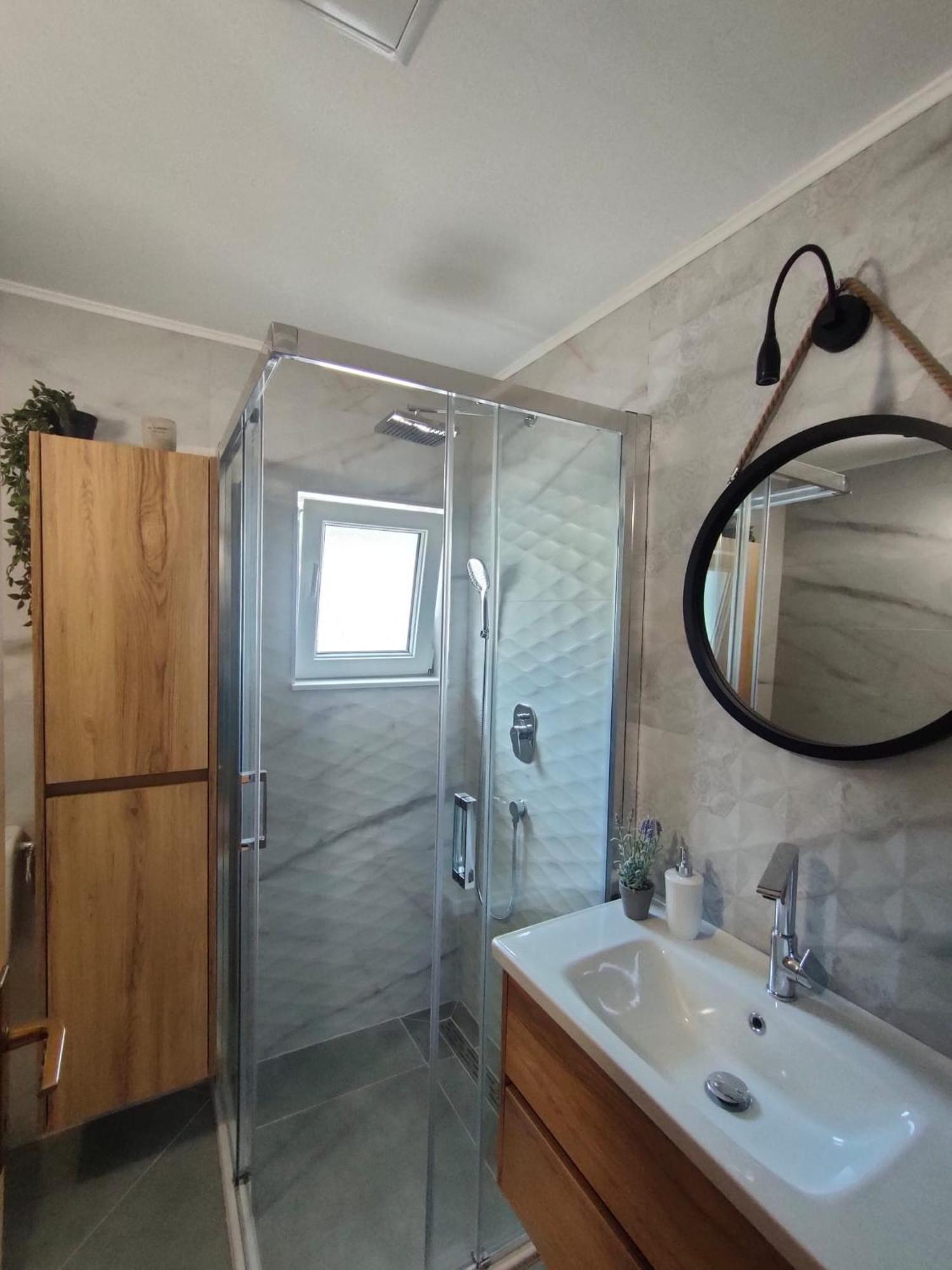 Baska Voda - Apartmani Vesna Rom bilde