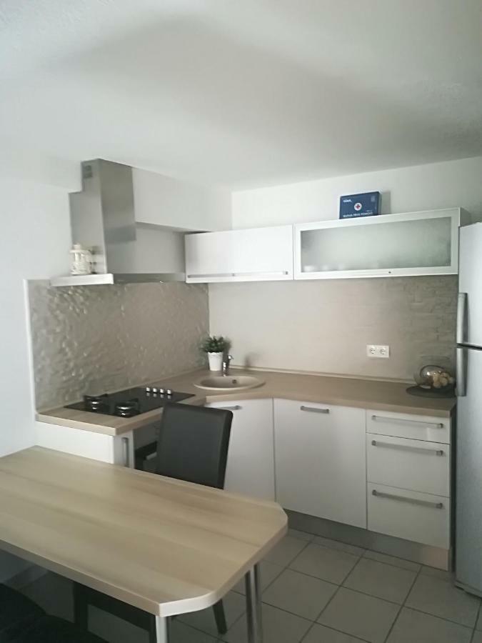 Baska Voda - Apartmani Vesna Eksteriør bilde